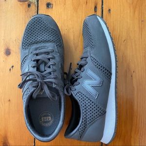 [New Balance] Grey 420 Women’s Sneaker size 8